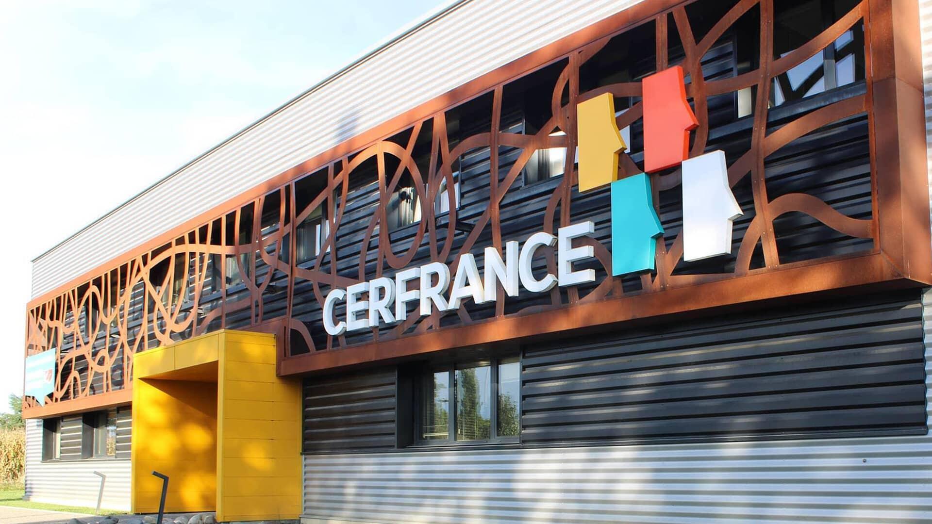 Bâtiment accueillant le cabinet de conseil et d'expertise comptable de Cerfrance à Sémac